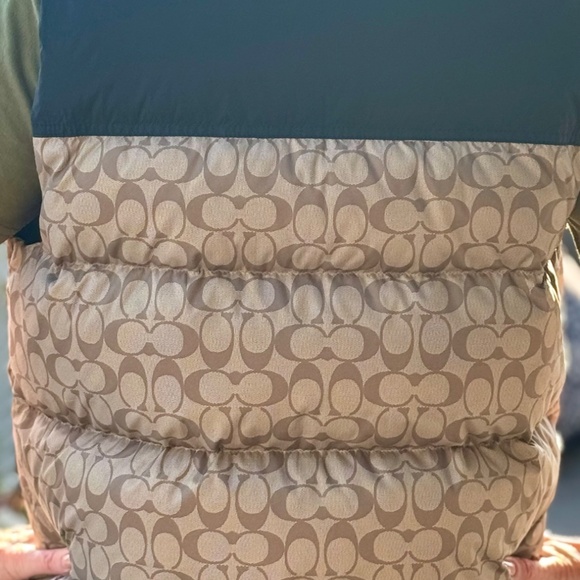 Coach Monogram Signature Down Vest - Picture 4 of 4